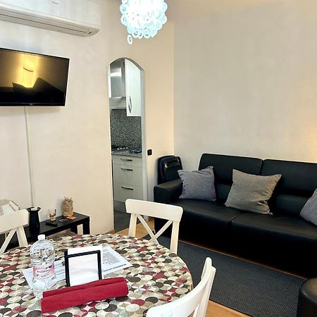 Apartment Carrer D'Olesa Барселона Екстериор снимка