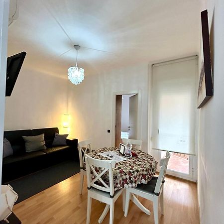 Apartment Carrer D'Olesa Барселона Екстериор снимка