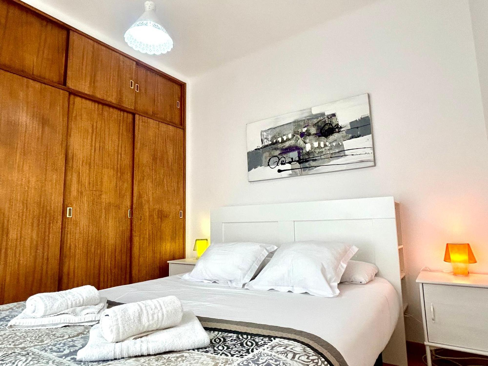 Apartment Carrer D'Olesa Барселона Екстериор снимка
